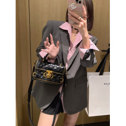 小衆高級感重工盒子包新款2025年流行的包包女手提質感斜背小包