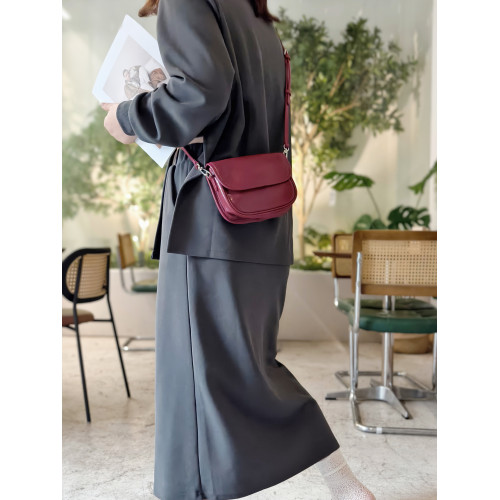 韓版/休閒百搭 植鞣牛皮輕便斜後後背包包女2026mini真皮馬鞍包紅色潮