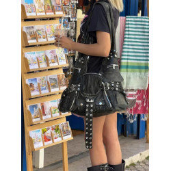 CELNA鉚釘腋下包新款時尚百搭暗黑多口袋打結肩帶單肩斜後後背包男女