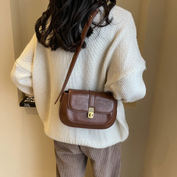 秋冬季百搭簡約高級感小衆斜後後背包包女2026新款棕色馬鞍包單肩包