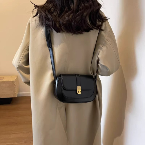 秋冬季百搭簡約高級感小衆斜後後背包包女2026新款棕色馬鞍包單肩包