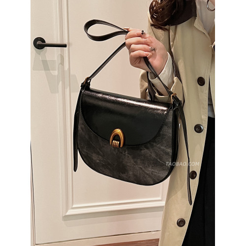 春秋季復古撞色小包包女2026新款時尚百搭斜後後背包單肩腋下包馬鞍包 春秋季復古撞色小包包女2026新款時尚百搭斜後後背包單肩腋下包馬鞍包