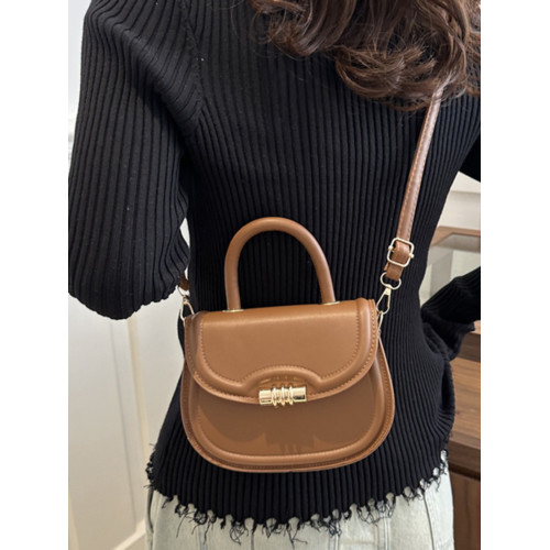 手提紅色包包春夏女2024新款潮復古馬鞍包小衆百搭單肩斜後後背包婚包