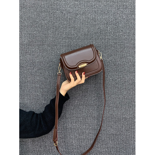 原創斜背小包包女2026新款爆款高級大氣輕奢小衆高級感百搭馬鞍包 原創斜背小包包女2026新款爆款高級大氣輕奢小衆高級感百搭馬鞍包