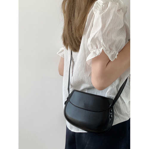 紅色包包女2025新款夏復古馬鞍包小衆設計簡約手機包單肩斜背小包