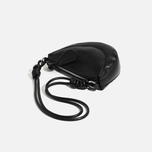 香港牛皮小衆韓版牛角包真皮馬鞍包腋下半月包水壺包單肩斜後後背包女 香港牛皮小衆韓版牛角包真皮馬鞍包腋下半月包水壺包單肩斜後後背包女