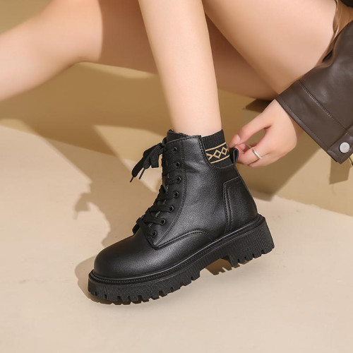 加絨厚底馬丁靴女2026秋冬新款防滑保暖雪地棉靴大碼英倫風短靴子 加絨厚底馬丁靴女2026秋冬新款防滑保暖雪地棉靴大碼英倫風短靴子