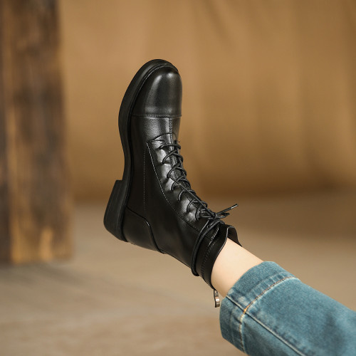 真皮馬丁靴女2025新款春秋單靴瘦瘦靴英倫風41-43大碼平底短靴女