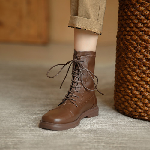 真皮馬丁靴女2025新款春秋單靴瘦瘦靴英倫風41-43大碼平底短靴女