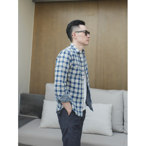Bii&Free雙層布純棉休閒藍白格子襯衫男長袖修身尖領水洗原創襯衣