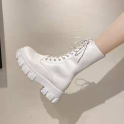 英倫風時尚百搭馬丁靴女2025年春季小個子厚底增高系帶休閒中筒靴