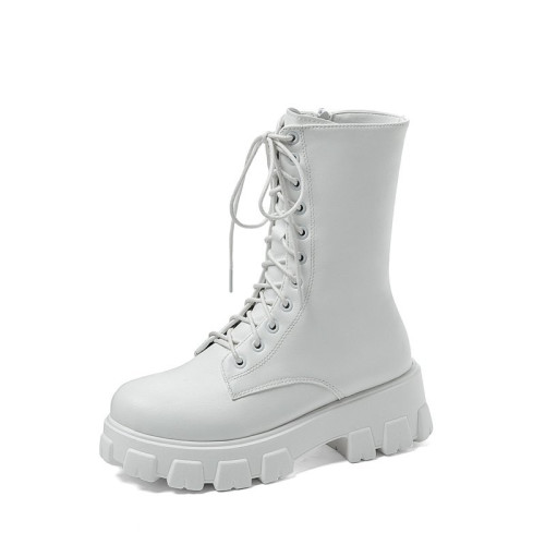 大碼女靴41一43馬丁靴女英倫風黑色百搭短靴春秋厚底中筒機車靴40