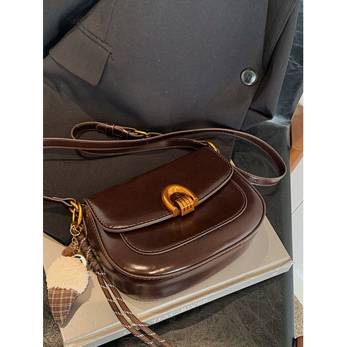 時尚休閒馬鞍包女2025冬季新款復古簡約百搭單肩包高級感潮流女包