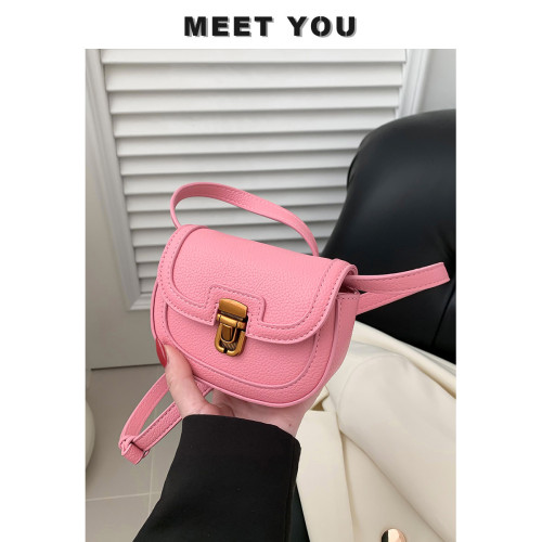 粉色超火精緻迷你馬鞍小包包女式2026新款高級感輕奢小衆斜背小包