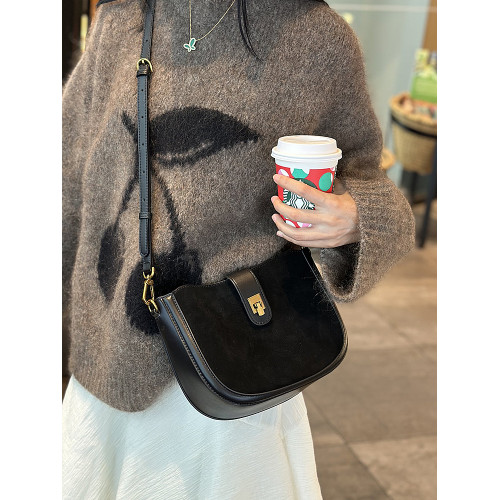 牛皮包包女式2026春夏新款斜後後背包高級感真皮女包通勤單肩馬鞍包潮