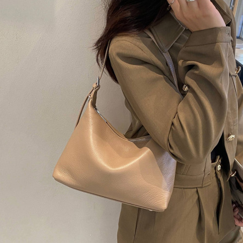 高檔頭層牛皮腋下單肩包女百搭2026新款真皮斜背小包大容量托特包 高檔頭層牛皮腋下單肩包女百搭2026新款真皮斜背小包大容量托特包