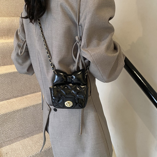 秋冬可愛蝴蝶結迷你包包馬鞍女2025新款新年紅色斜後後背包口紅耳機包 秋冬可愛蝴蝶結迷你包包馬鞍女2025新款新年紅色斜後後背包口紅耳機包