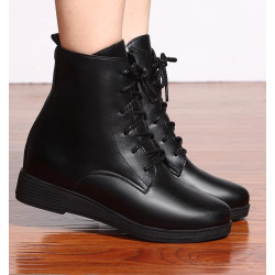 大碼41-43-45短靴女真皮2025年軟底平底中年媽媽鞋棉靴加絨馬丁靴