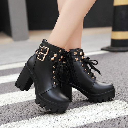 側拉鍊百搭馬丁靴女短靴子2025秋冬季新款高跟女靴粗跟女鞋大碼40 側拉鍊百搭馬丁靴女短靴子2025秋冬季新款高跟女靴粗跟女鞋大碼40