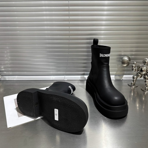 歐洲站增高厚底短靴子2026新款春秋單靴小個子菸筒靴切爾西馬丁靴