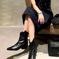 牛皮版~時髦尖頭V口顯瘦粗跟皺感西部短靴女真皮馬丁靴單靴小踝靴