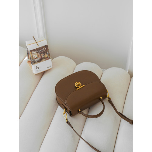 小衆設計包包女女2025新款簡約復古馬鞍包百搭休閒手提單肩斜後後背包