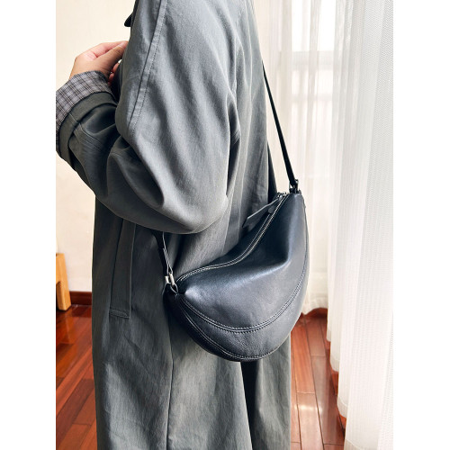 頭層牛皮餃子包女2026新款冬斜背馬鞍包大容量百搭小衆腋下月牙包 頭層牛皮餃子包女2026新款冬斜背馬鞍包大容量百搭小衆腋下月牙包