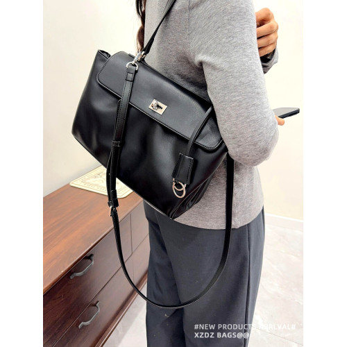 凱莉包黑色腋下包2025季新款大容量百搭通勤包時尚托特包單肩包