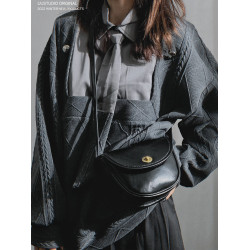 uustudio小衆設計復古AGB辣妹油蠟皮半圓鎖釦郵差馬鞍單肩斜後後背包