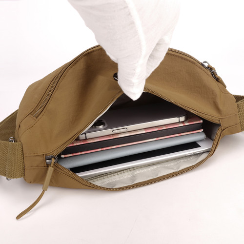 日系超輕防水斜後後背包牛津布男女通用百搭單肩尼龍輕便實用馬鞍胸包