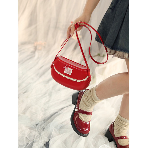 原創設計新款韓國復古ins紅色馬鞍包斜背小包包女百搭簡約手機包