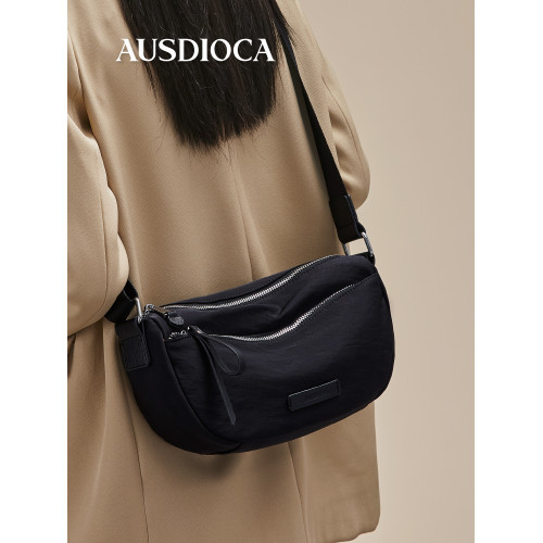 牛津布包包女2026新款時尚大容量馬鞍包通勤單肩包輕便女士斜後後背包 牛津布包包女2026新款時尚大容量馬鞍包通勤單肩包輕便女士斜後後背包