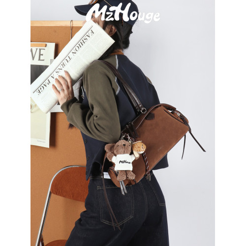 MzHouge麂皮多口袋波士頓包復古原創小衆單肩腋下包女高級感hobo MzHouge麂皮多口袋波士頓包復古原創小衆單肩腋下包女高級感hobo