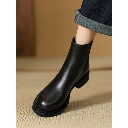 巨軟英倫風復古真皮圓頭馬丁靴女春秋單靴百搭舒適中跟切爾西短靴