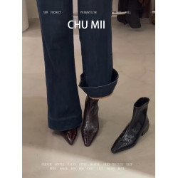 羊皮版~法式尖頭粗跟短靴女百搭瘦瘦靴小衆設計感馬丁靴切爾西靴