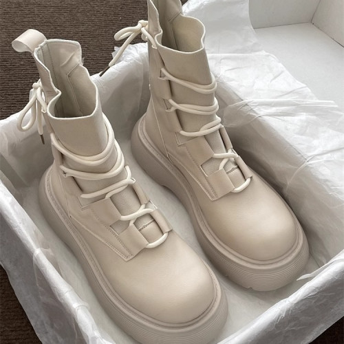 白色英倫風馬丁靴女2025秋季新款顯瘦小個子厚底增高系帶百搭短靴