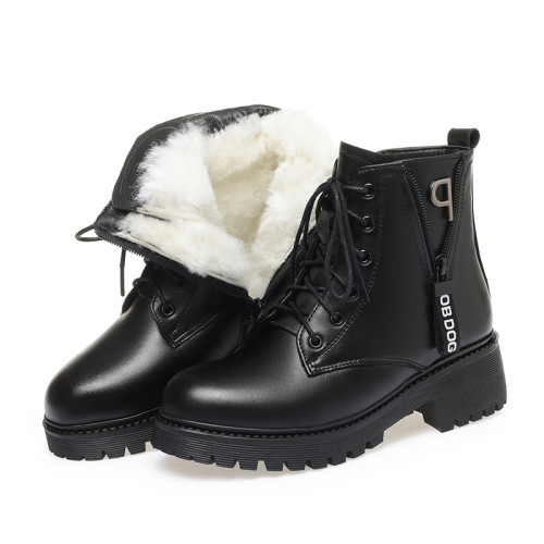 全牛皮真皮短靴女加絨馬丁靴中跟新款冬季羊毛棉鞋惠州英倫風靴子