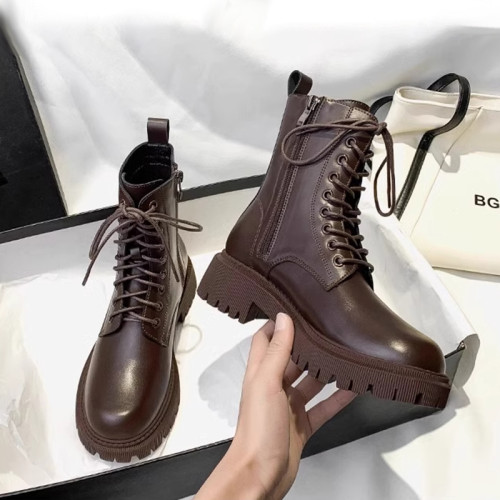 英倫風馬丁靴女款2026新款秋冬單靴厚底復古百搭網紅爆款機車短靴