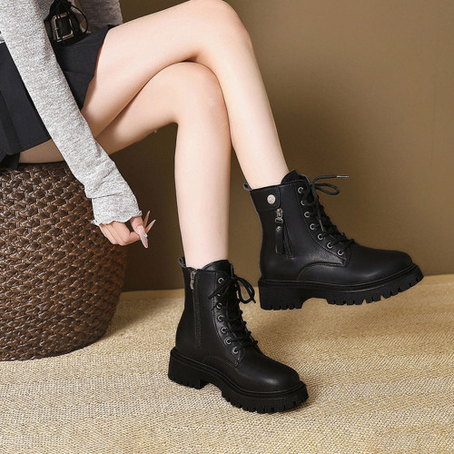 黑色馬丁靴女2026新款秋季高級感厚底機車靴英倫風圓頭短靴大碼42 黑色馬丁靴女2026新款秋季高級感厚底機車靴英倫風圓頭短靴大碼42