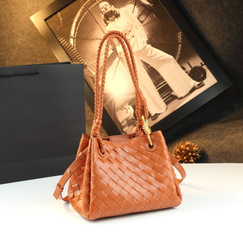 2025新款時尚高級感編織菜籃子水桶女包真皮單肩斜後後背包精緻腋下包