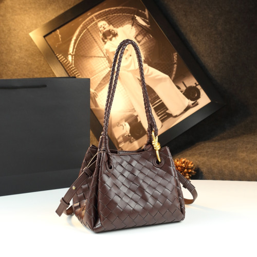 2025新款時尚高級感編織菜籃子水桶女包真皮單肩斜後後背包精緻腋下包