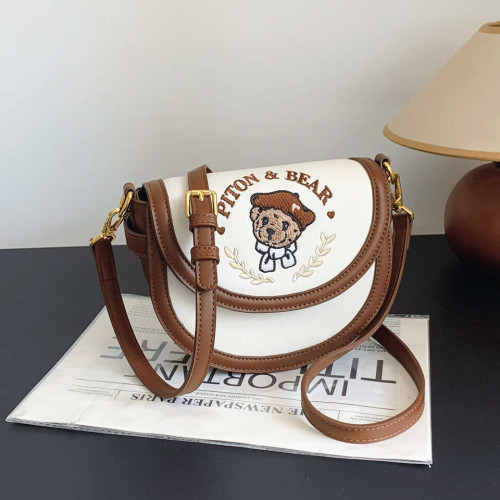 2026新款手機包小衆設計單肩斜後後背包卡通小熊女包迷你馬鞍包小包包