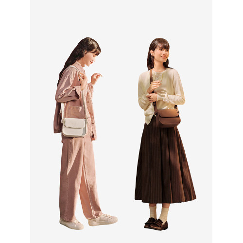 森馬包包繙蓋馬鞍包女氣質豆腐包簡約純色單肩斜後後背包休閒通勤包女