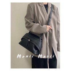 怪獸君小衆真皮腋下包時尚個性大嘴包斜後後背包女包包通勤單肩包牛皮