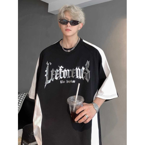 美式高街復古短袖T恤男夏季哥特字母百搭高級感痞帥黑白拼色半袖 美式高街復古短袖T恤男夏季哥特字母百搭高級感痞帥黑白拼色半袖