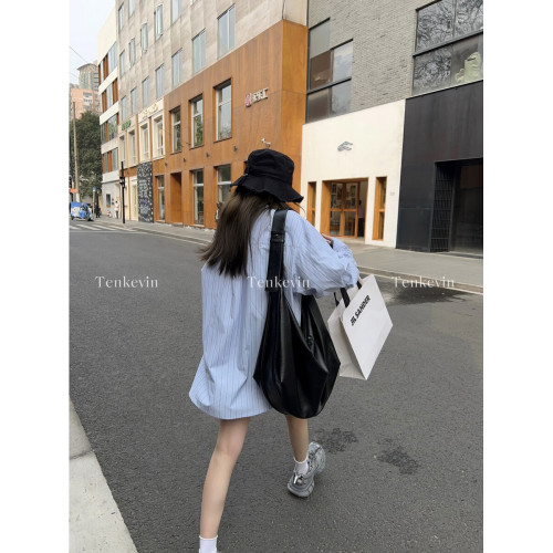 十一石 搭配王！ 大容量黑色餃子包女復古高級感休閒單肩斜後後背包ll