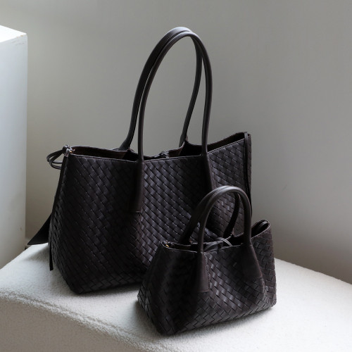 小衆輕奢牛皮編織托特包女大容量通勤簡約單肩包2025款質感手提包 小衆輕奢牛皮編織托特包女大容量通勤簡約單肩包2025款質感手提包