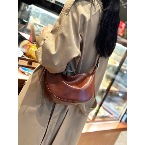 真皮斜後後背包女2024新款小衆高級感餃子包復古寬肩帶腰包牛皮馬鞍包 真皮斜後後背包女2024新款小衆高級感餃子包復古寬肩帶腰包牛皮馬鞍包