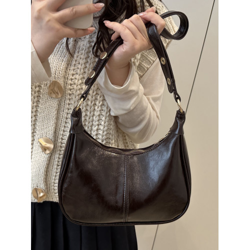 今年流行包包女2025超火時尚高級感洋氣單肩腋下包復古百搭斜後後背包