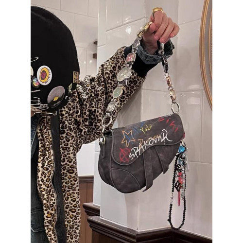 ACPTLAB 甜酷手繪塗鴉表盤肩帶鬼馬重工設計斜後後背包馬鞍包單肩手提